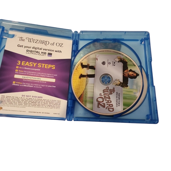 The Wizard of Oz: 75th Anniversary Limited Collector's Edition (Blu-ray/3D/DVD) - Picture 2 of 12